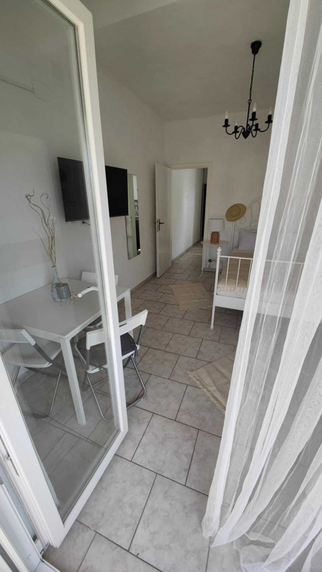 Vila Sentio Mare-Apartments Livaic Zeljko Pirovac Extérieur photo